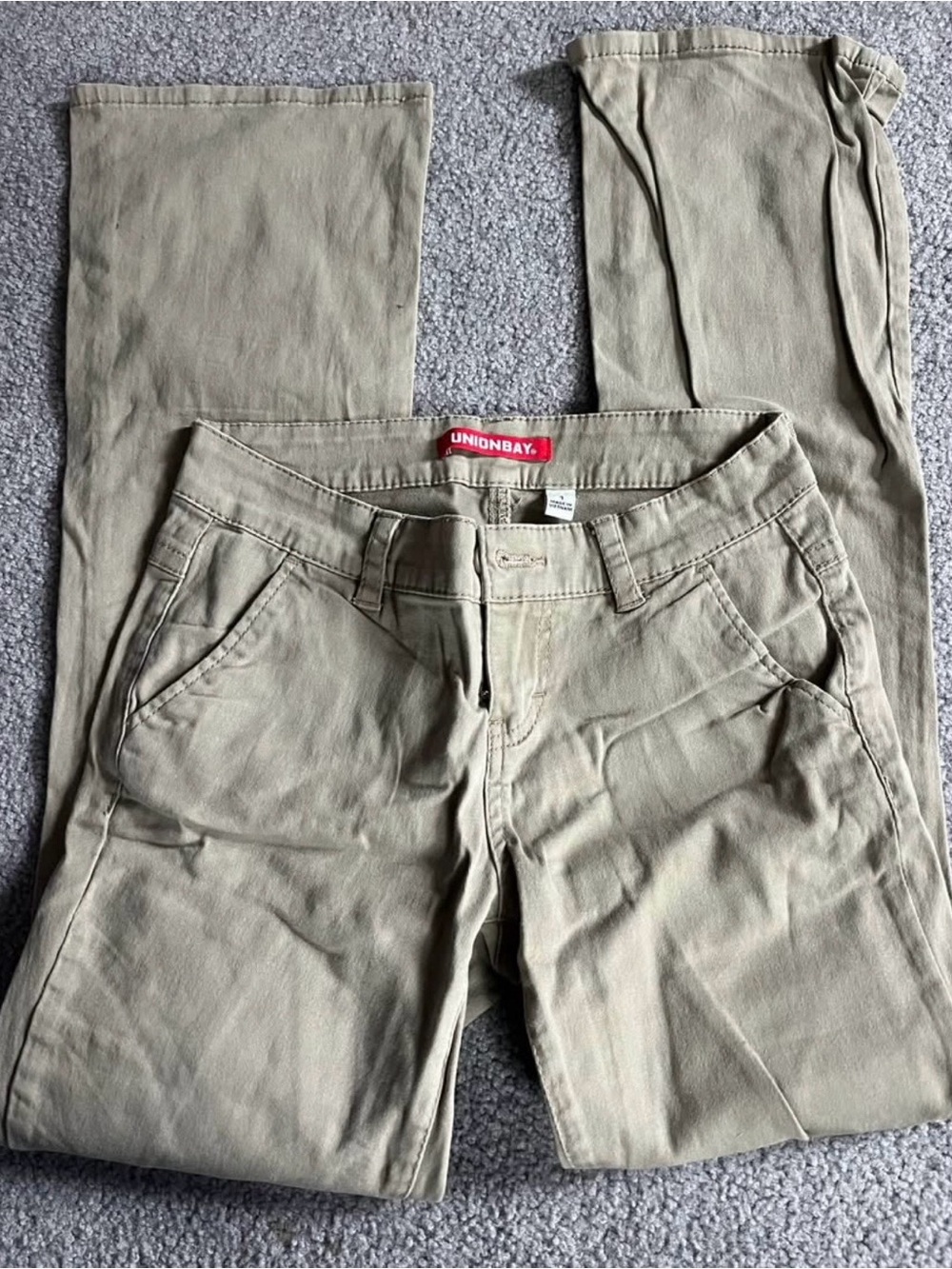 UNIONBAY Women's Straight-Leg Pants in Khaki